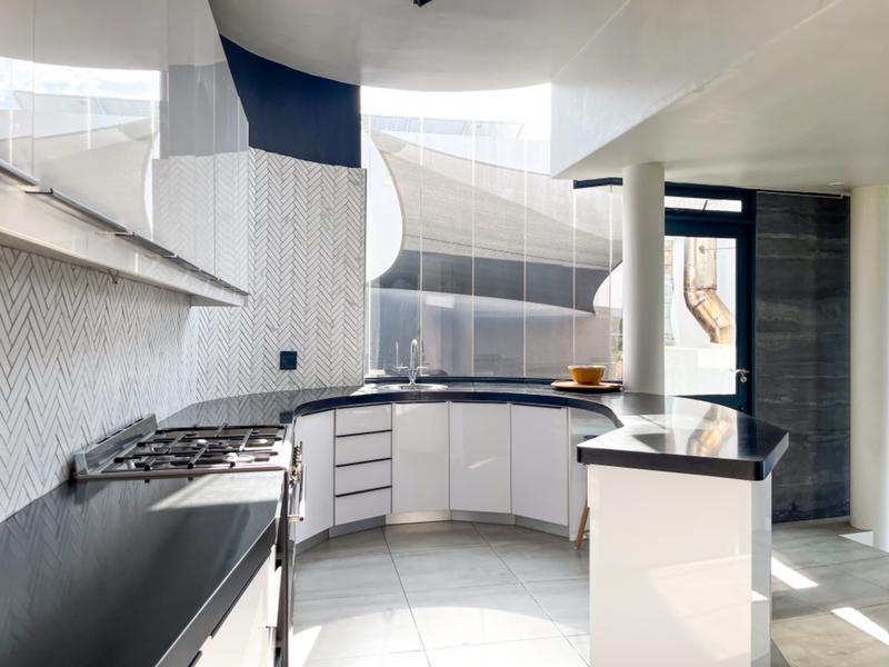 6 Bedroom Property for Sale in Hoog En Droog Western Cape